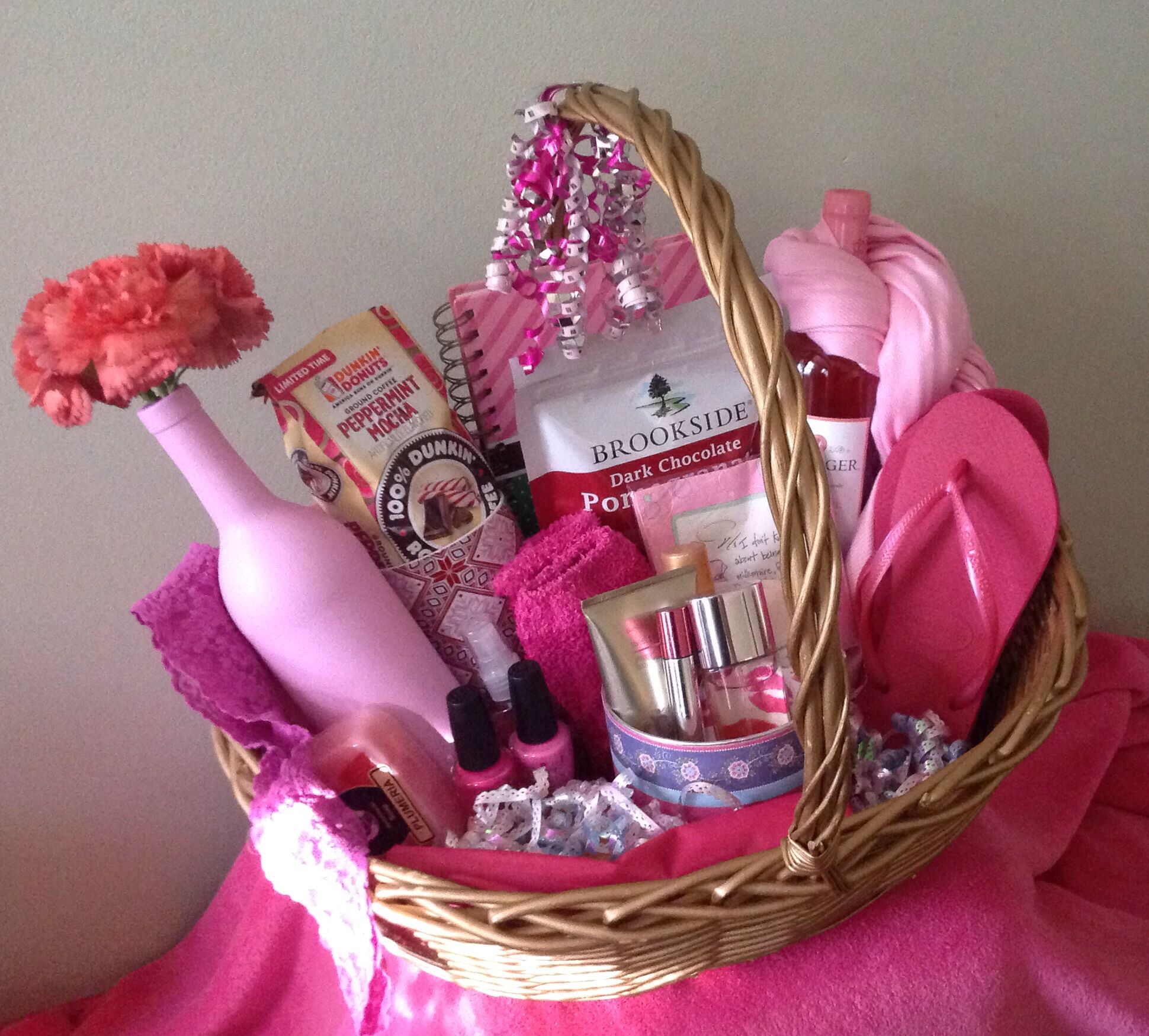 monclermodeus.org | Diy wine gift baskets, Pink gift basket, Gift