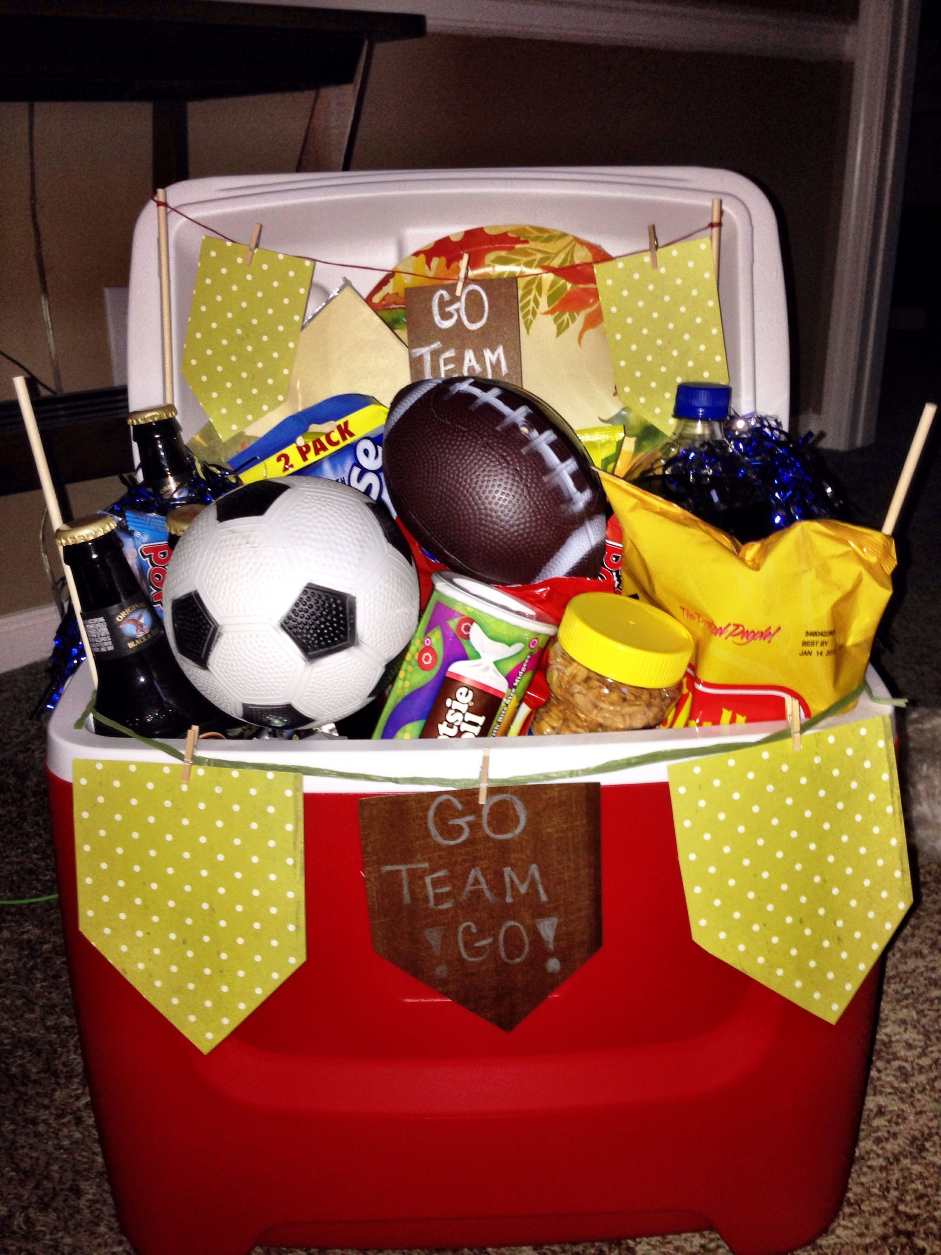 6 DIY Tailgating Gift Basket Ideas for Cheese Lovers