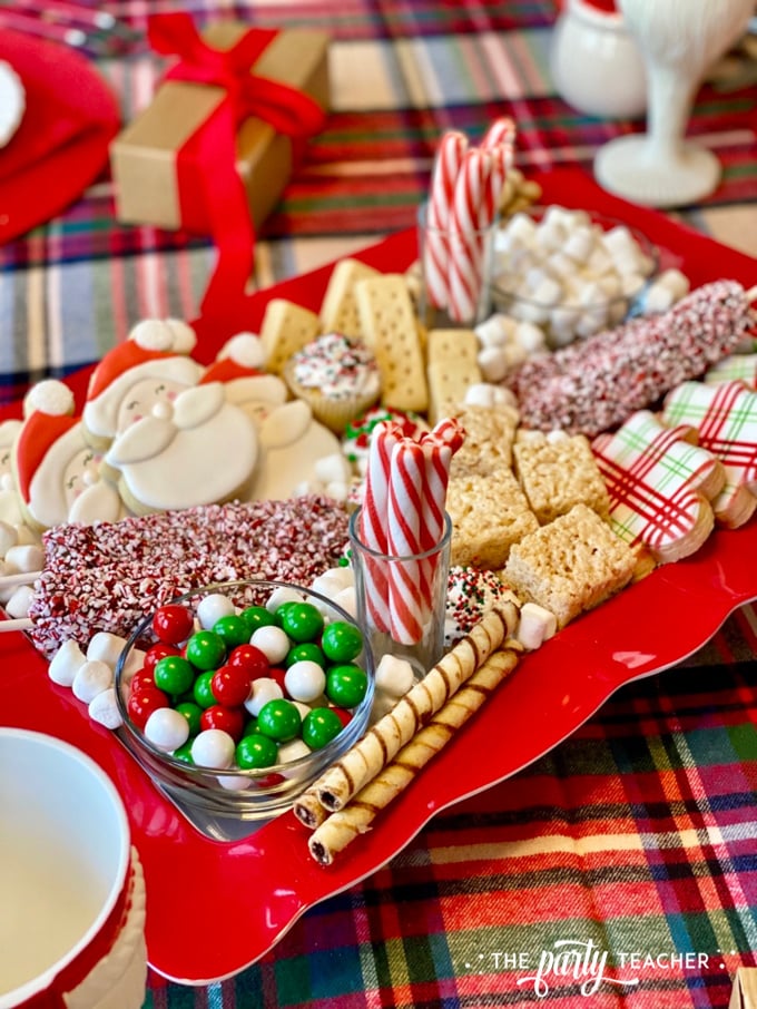 Tutorial: How to Make a Christmas Charcuterie Board for Kids - The