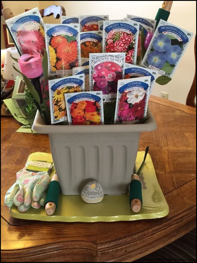 29 Themed Christmas Basket Ideas - Farmhouse Room | Auction gift basket ...