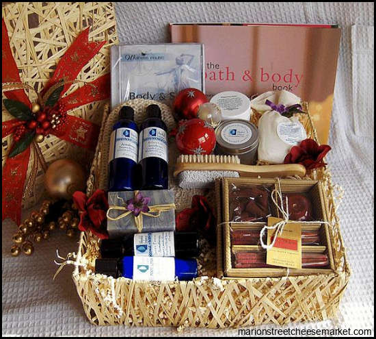 Christmas Gift Basket Ideas for Women - 365greetings.com