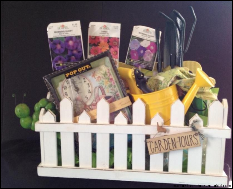 great gift basket for the green thumb | Homemade gifts, Gardner gifts ...