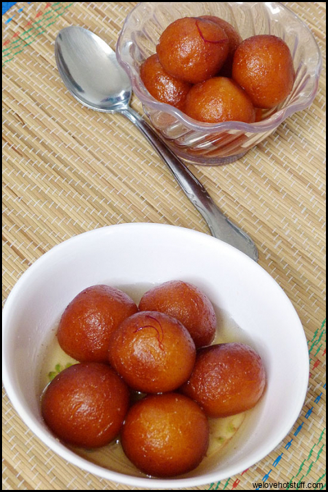 Gulab jamun recipe (How to make gulab jamun with khoya)