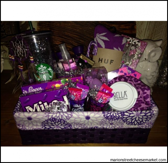 Pin by Jalee Hagans on My DIY's & then some | Gift baskets for women ...