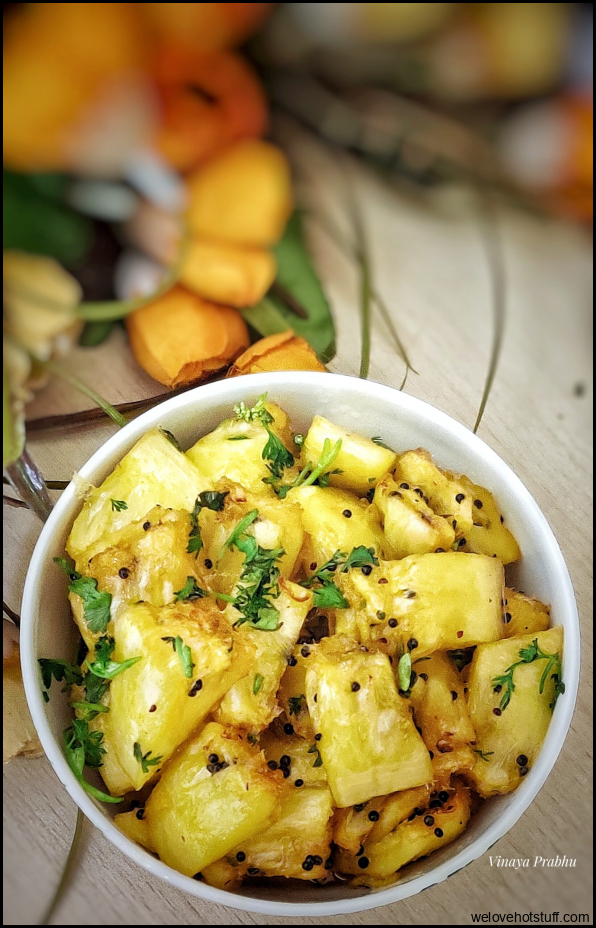 Pineapple stir fry - Vinaya's Culinary Delights